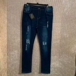 🌞3/$25 Unbranded skinny jeans